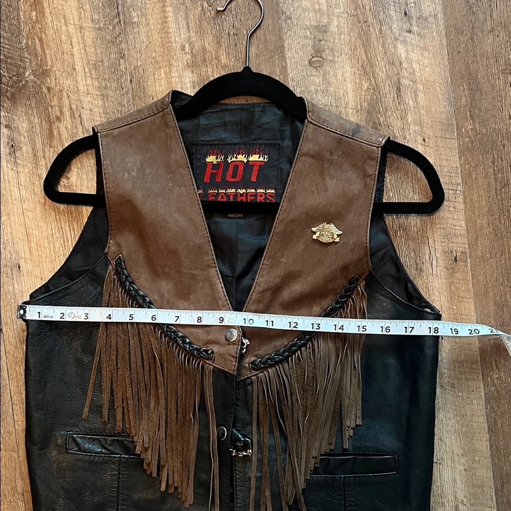 Western Leather Fringe Vest‎ - Picture 12 of 13